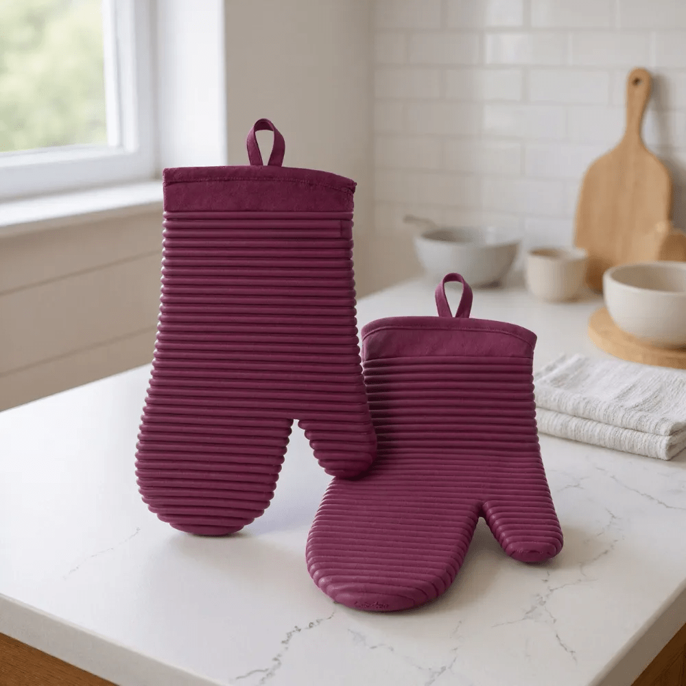HEATSAFE – Non-slip silicone oven gloves for maximum heat protection 14