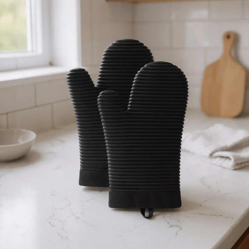 HEATSAFE – Non-slip silicone oven gloves for maximum heat protection 19