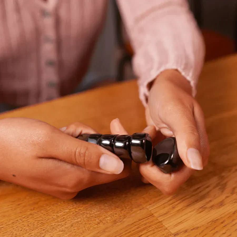 MAGNETIC CHESS - Magnetic chess game for travelling & strategy 5