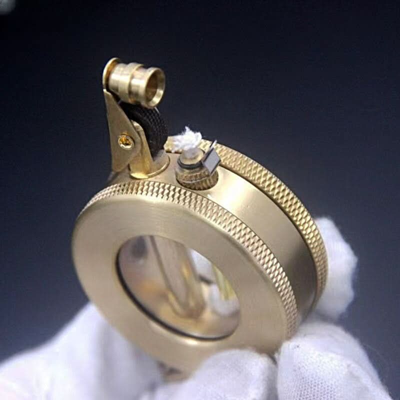 SPARKVION – Retro storm lighter with sturdy metal housing 6