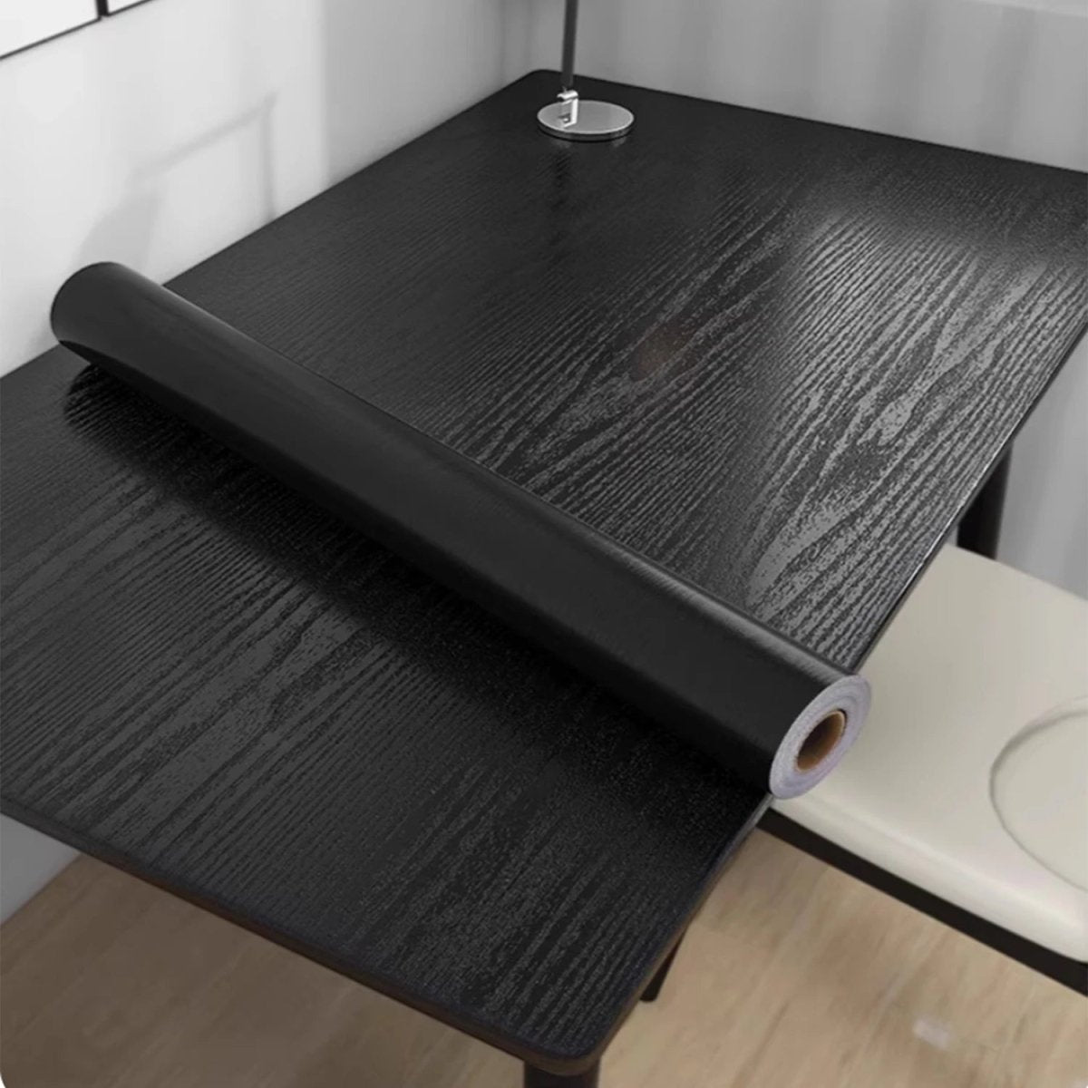 URBANDESIGN – Black peel-and-stick wallpaper in wood look for modern interior upgrades 1
