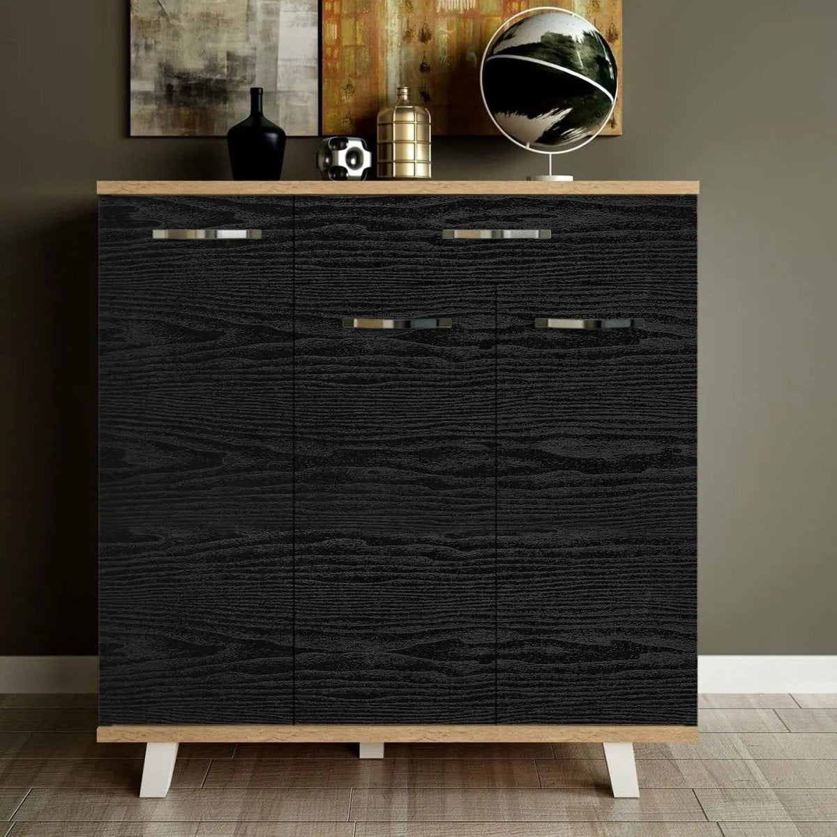 URBANDESIGN – Black peel-and-stick wallpaper in wood look for modern interior upgrades 2